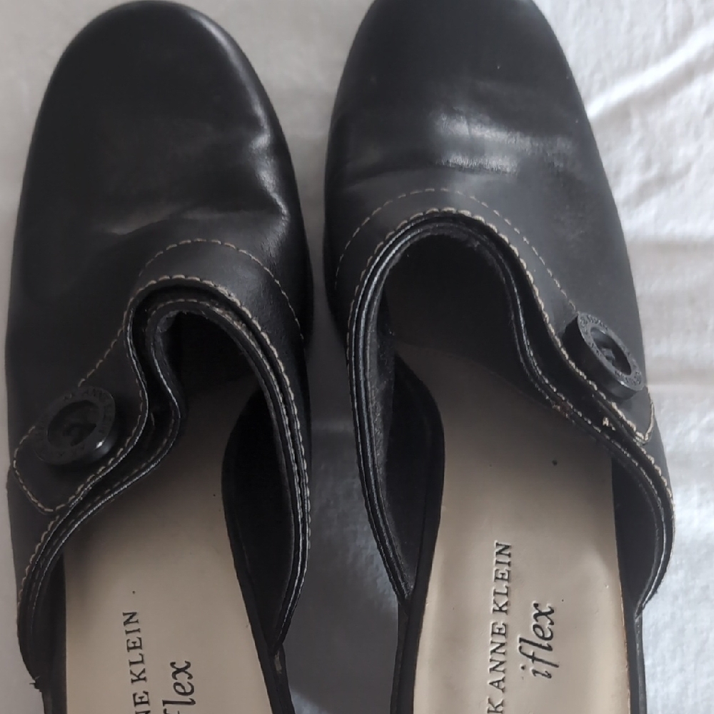 Anne Klein Black Leather Heeled Mules